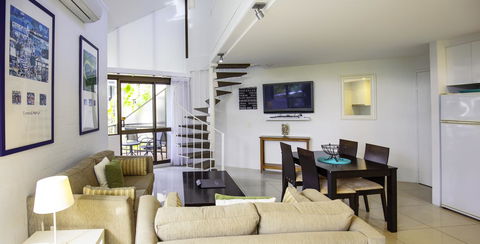 Ocean Breeze Resort - Accommodation Asia 10