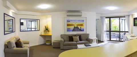 Ocean Breeze Resort - Accommodation Asia 15