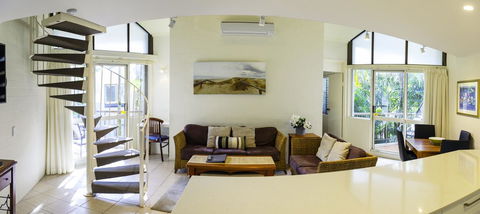 Ocean Breeze Resort - Accommodation Asia 35