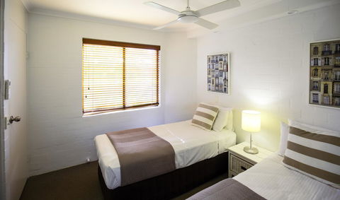 Ocean Breeze Resort - Accommodation Asia 4