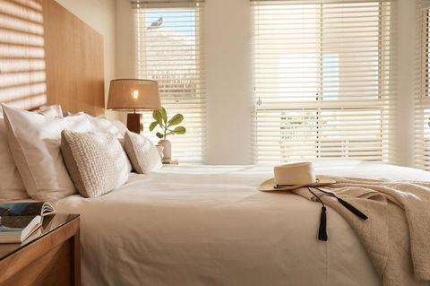 Sea Change Beachfront Apartments - Accommodation China 6