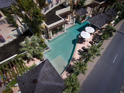 Sea Change Beachfront Apartments - Accommodation China 24