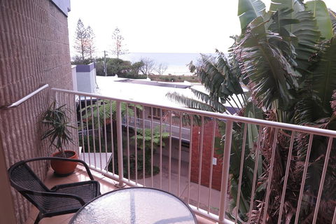 Northpoint Holiday Apartments - Accommodation China 9