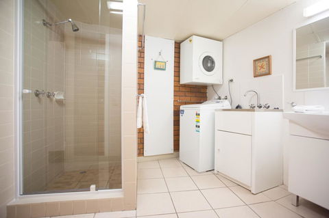 Northpoint Holiday Apartments - Accommodation China 23