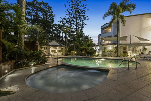 The Lookout Resort Noosa - Accommodation Asia 1