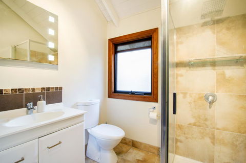 Airlie Beach Eco Cabins - Adults Only - Accommodation Asia 22