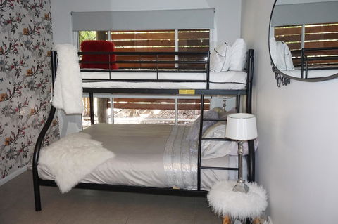 Airlie Beach Eco Cabins - Adults Only - Accommodation Asia 17