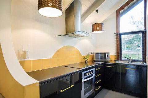 Airlie Beach Eco Cabins - Adults Only - Accommodation Asia 19