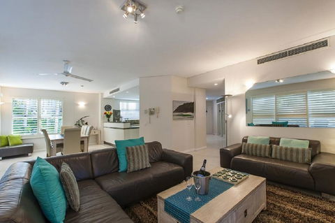 Emerald Noosa - Accommodation Asia 14