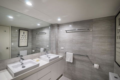 Noosa Harbour Resort - Accommodation Asia 38