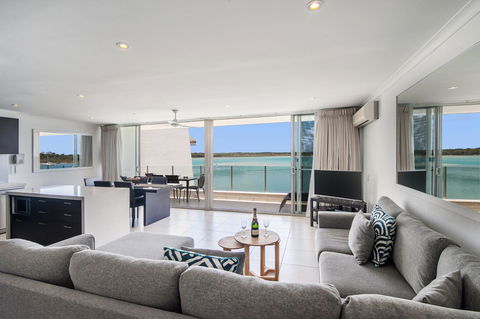 Noosa Harbour Resort - Accommodation Asia 34
