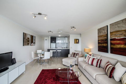Noosa Harbour Resort - Accommodation Asia 12