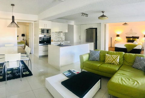 Hotel Laguna - Accommodation Asia 7