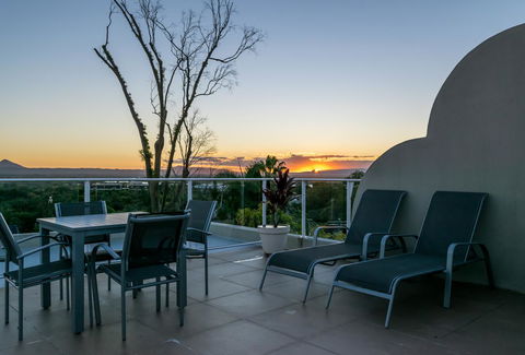 Noosa Hill Resort - Accommodation Asia 21