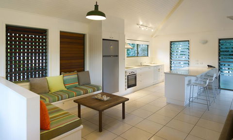 The Retreat Beach Houses - Accommodation Asia 9