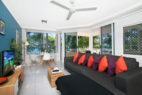 On The Beach Apartments - Accommodation China 18