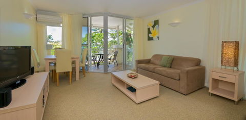 On The Beach Apartments - Accommodation China 17