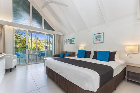 By The Sea Port Douglas - Accommodation Asia 9