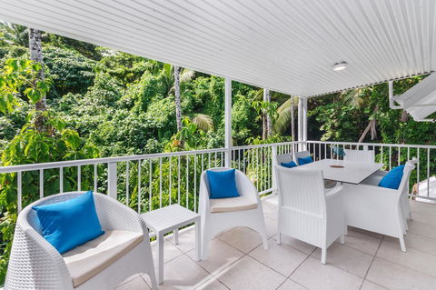 By The Sea Port Douglas - Accommodation Asia 7