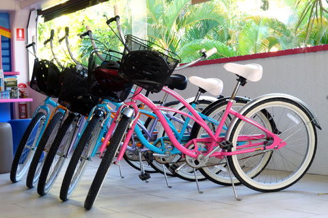 By The Sea Port Douglas - Accommodation Asia 6