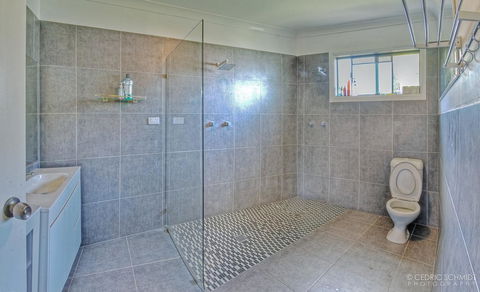 KiteSurf 1770 Beach House - Accommodation Asia 3