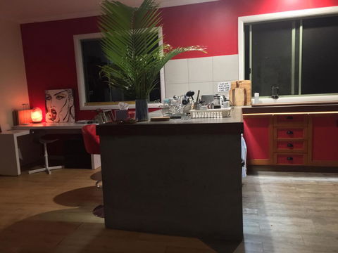 KiteSurf 1770 Beach House - Accommodation Asia 24