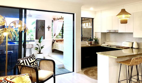 NOMAD - Luxe Apartment - Accommodation Asia 23