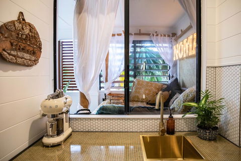 NOMAD - Luxe Apartment - Accommodation Asia 10