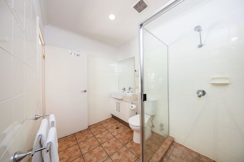 Paradise On The Beach Resort - Accommodation China 18