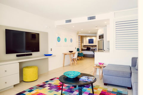 Netanya Noosa Beachfront Resort - Accommodation Asia 21