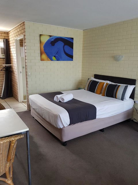 Twin Pines Motel - Accommodation China 21