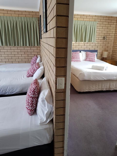 Twin Pines Motel - Accommodation China 7
