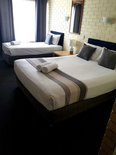 Twin Pines Motel - Accommodation China 3