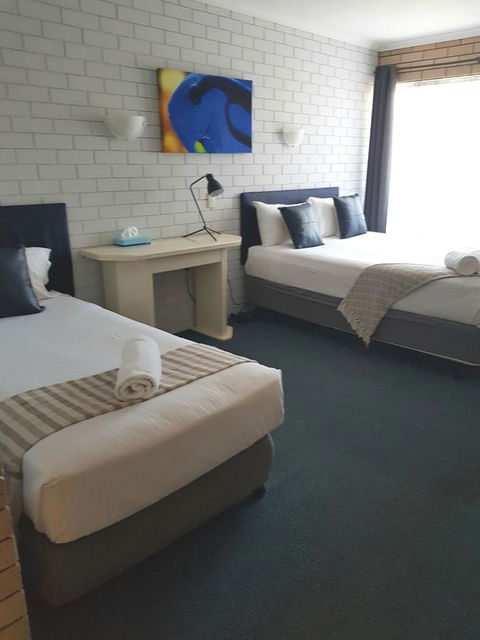 Twin Pines Motel - Accommodation China 13