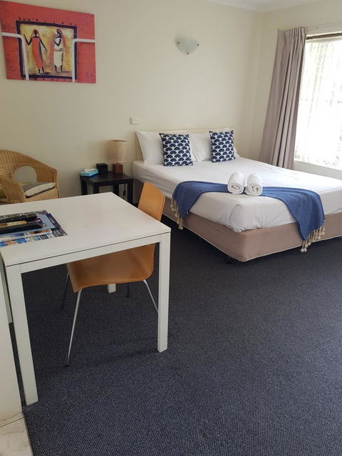 Twin Pines Motel - Accommodation China 16