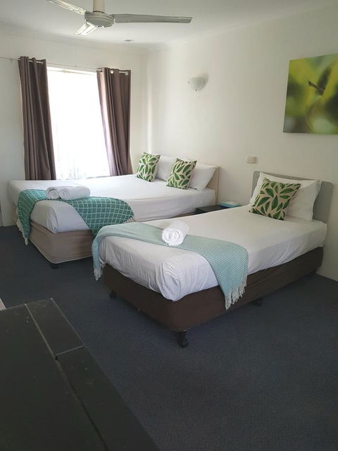 Twin Pines Motel - Accommodation China 10