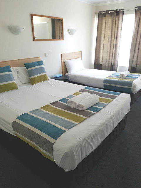 Twin Pines Motel - Accommodation China 11