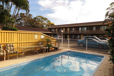 Twin Pines Motel - Accommodation China 0