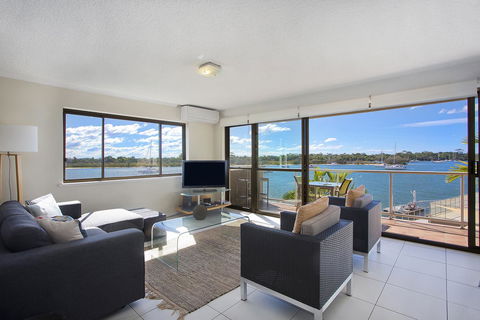 Noosa Shores Resort - Accommodation Asia 9