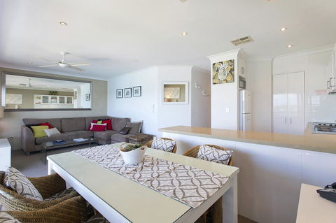 Noosa Shores Resort - Accommodation Asia 23