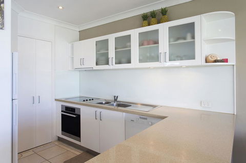 Noosa Shores Resort - Accommodation Asia 21