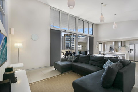 Redvue Holiday Apartments - Accommodation Asia 27