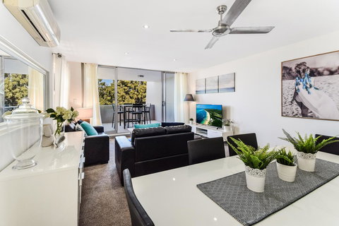 Redvue Holiday Apartments - Accommodation Asia 3