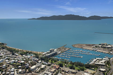 Mariners North Holiday Apartments - Accommodation Asia 21