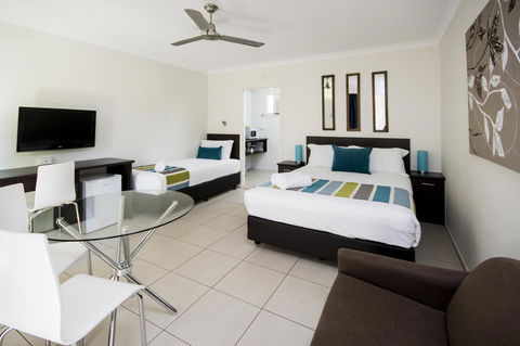 The Beach Motel Hervey Bay - Accommodation Guide 4