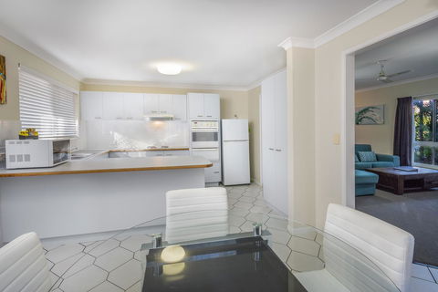 The Beach Motel Hervey Bay - Accommodation Guide 25