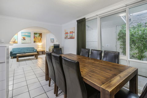 The Beach Motel Hervey Bay - Accommodation Guide 22