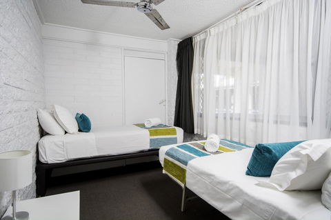 The Beach Motel Hervey Bay - Accommodation Guide 30