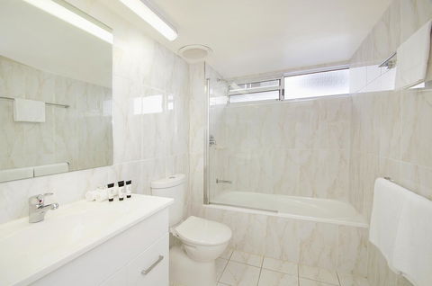 Bali Hai Apartments Noosa - Accommodation Asia 11
