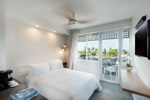Heart Hotel And Gallery Whitsundays - Accommodation Asia 5